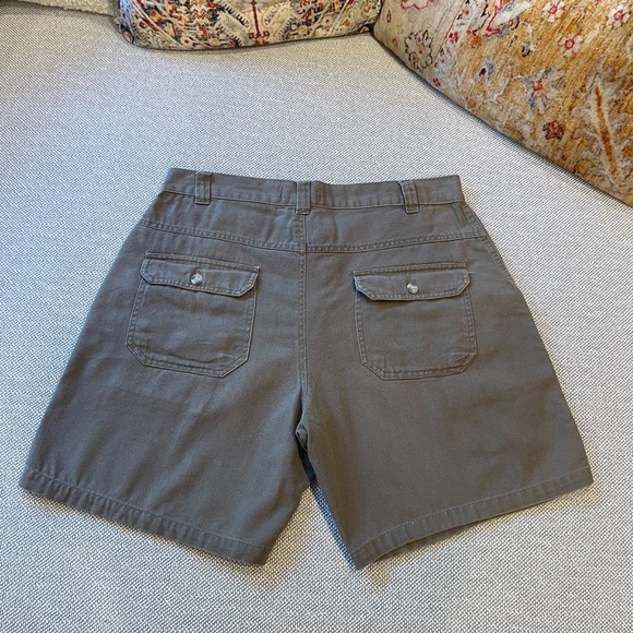 Canyon Guide Outfitters Men's Tan Cargo Shorts - Picture 4 of 6